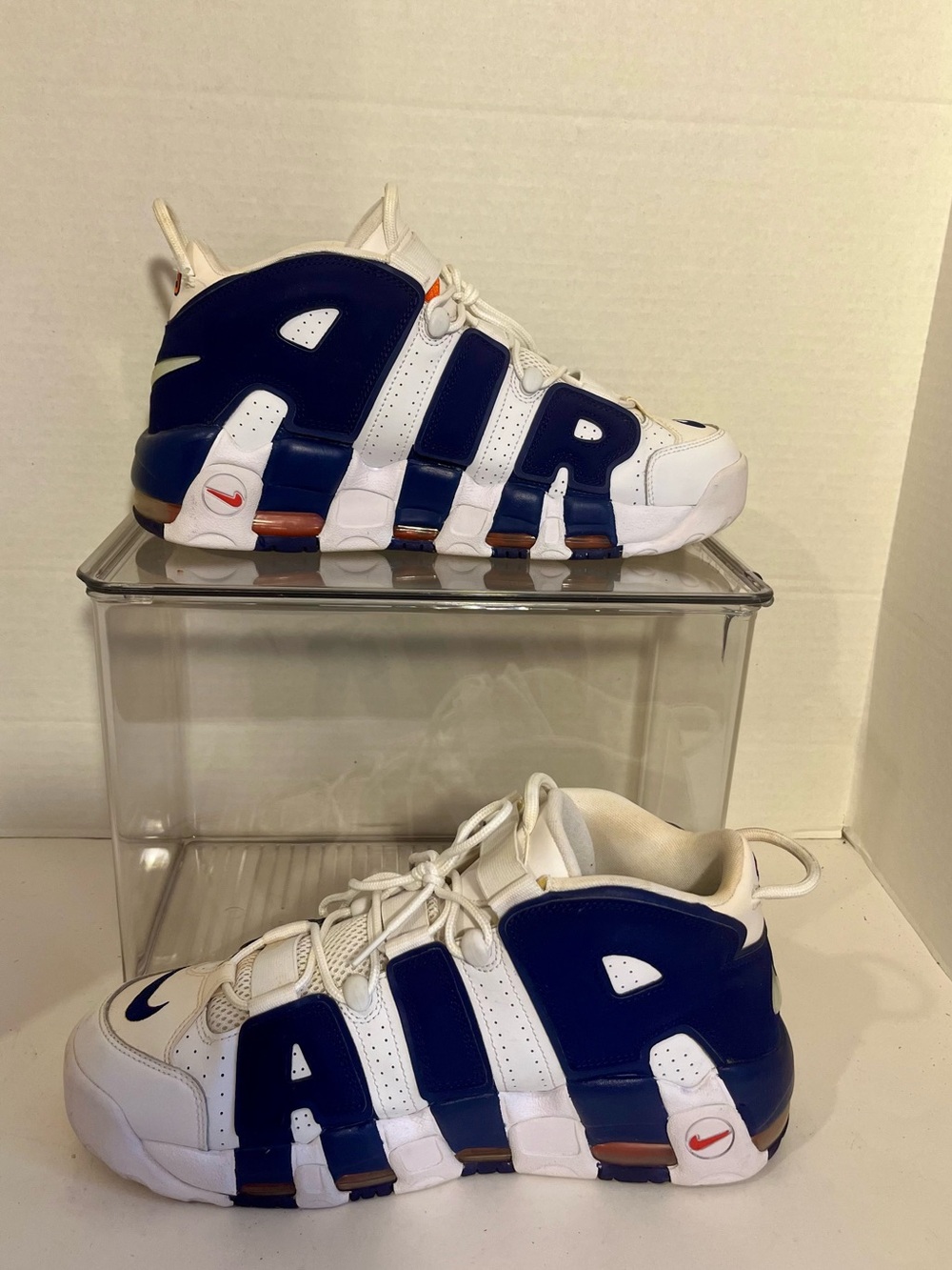 Vintage 2017 Men's Nike Air More Uptempo '96 Sneakers (11.5) NY Knicks/Ewing #33